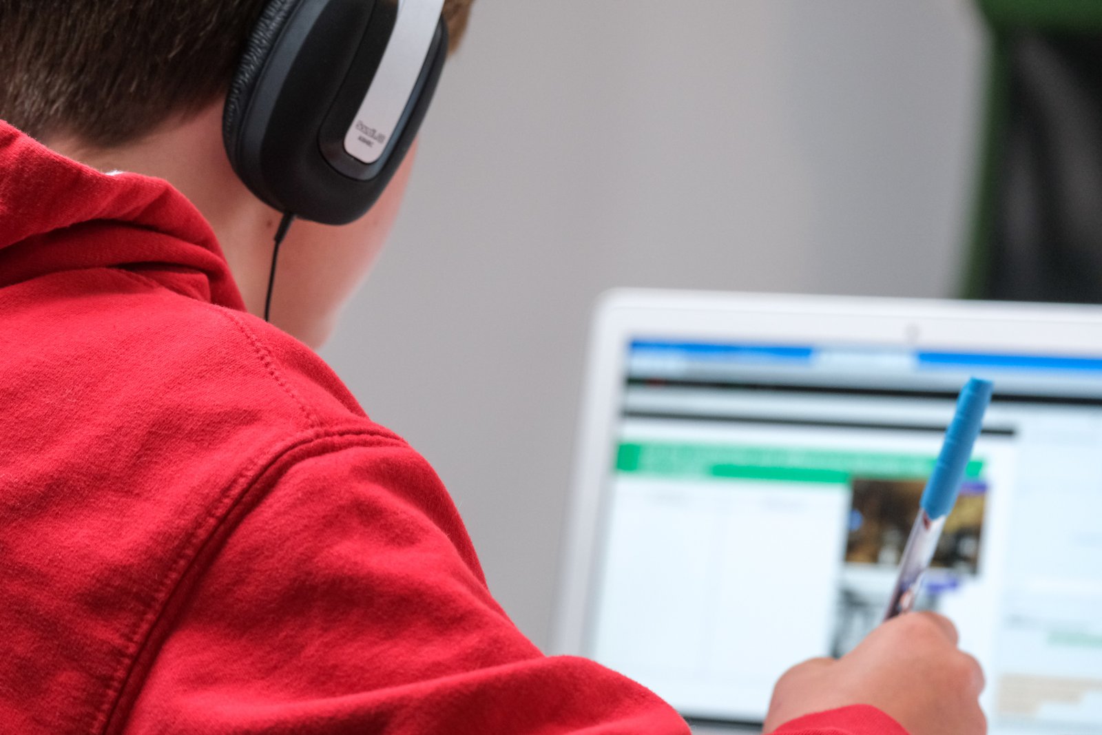 Considerations When Investing in a Learning Management System (LMS)